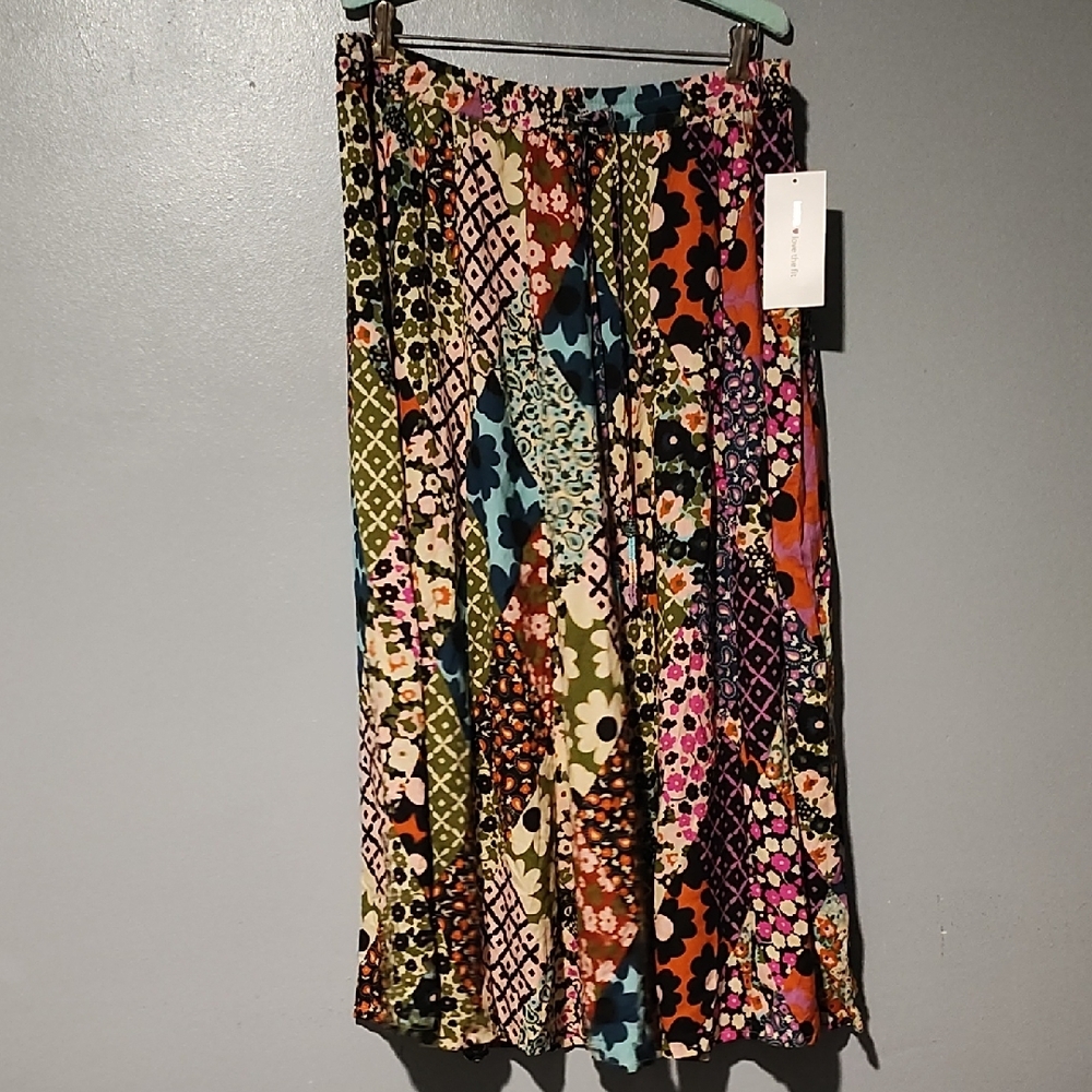 Colorful Floral Patchwork Intro Size 18 W Skirt